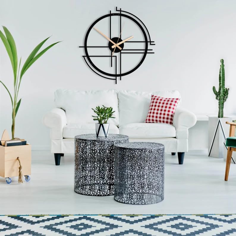 Modern wall clock