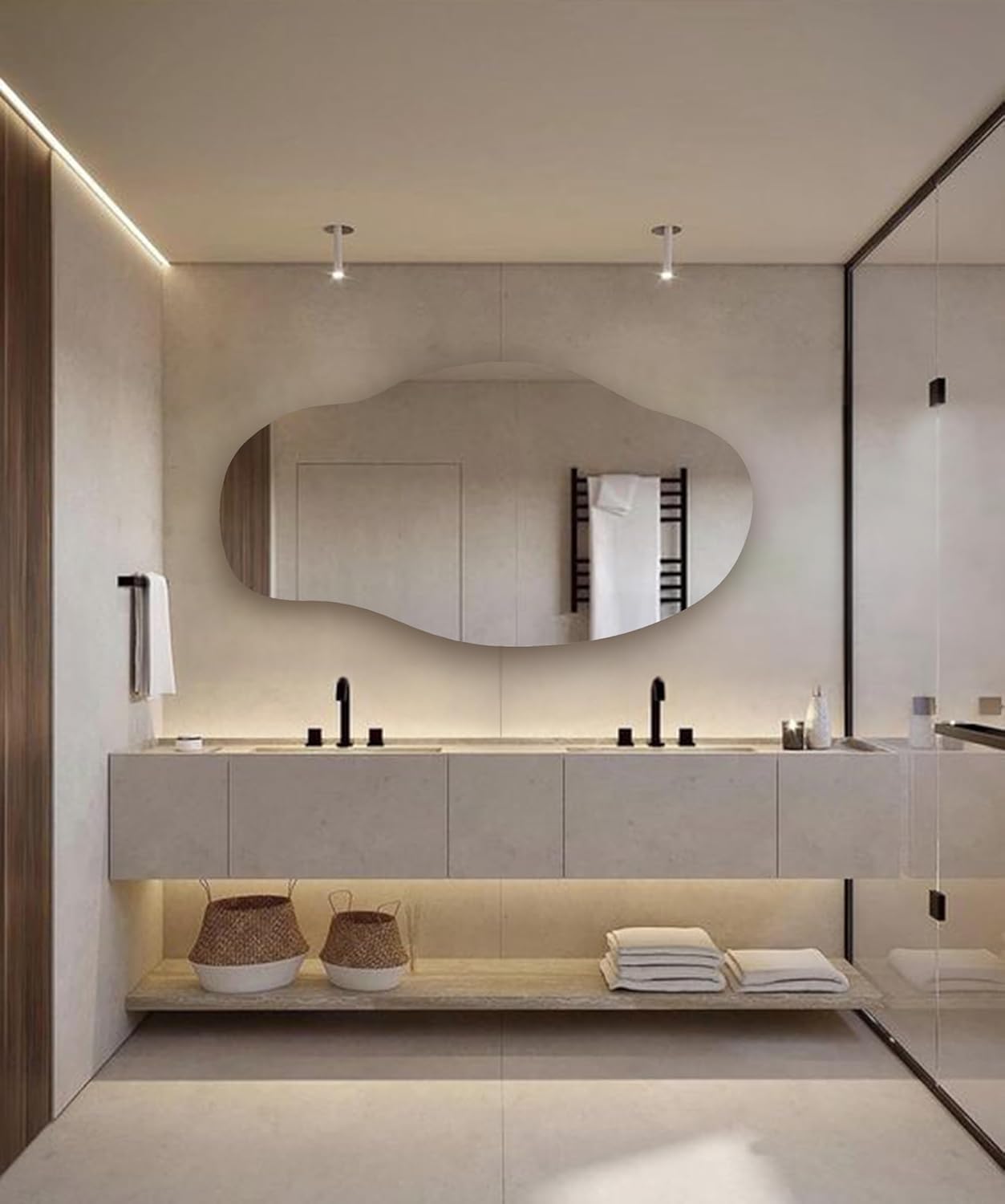 Asymmetrical Wavy Mirror
