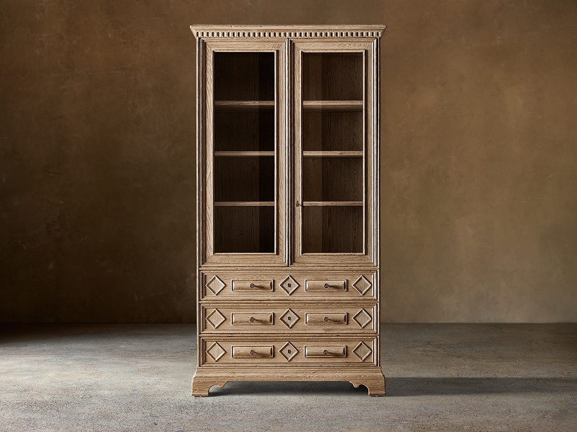 Oliviero Glass Sideboard & Hutch – Bisque