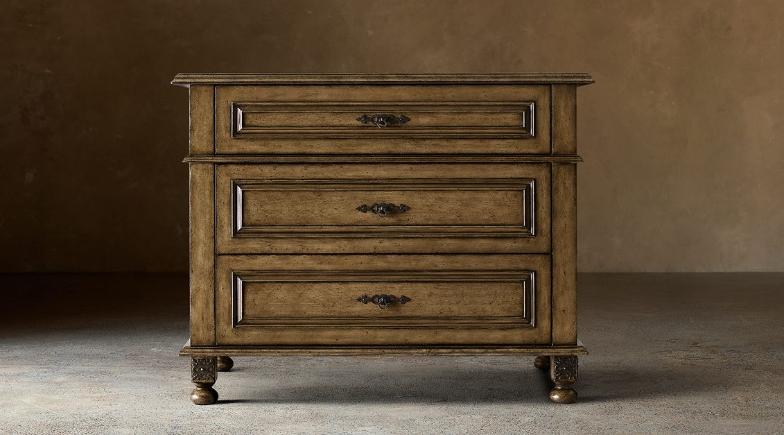 Paloma Closed Nightstand – Cognac